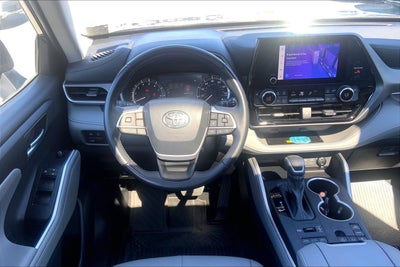 2023 Toyota Highlander XLE