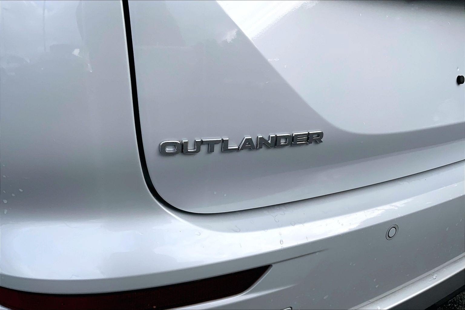 2025 Mitsubishi Outlander Plug-In Hybrid SE PHEV