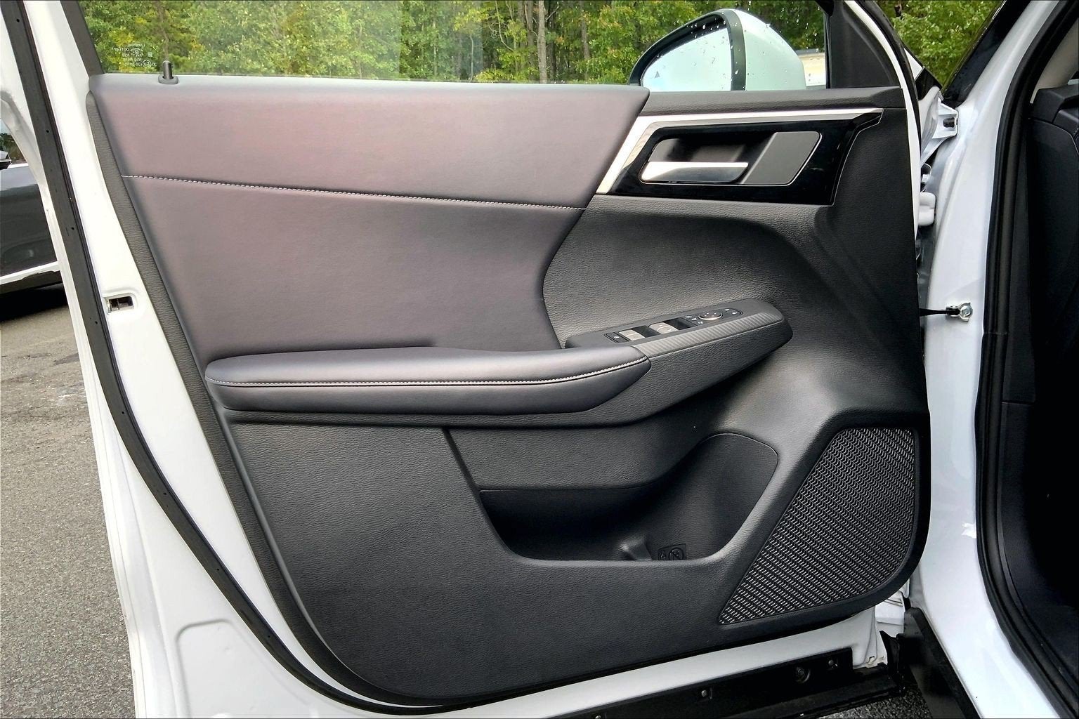 2025 Mitsubishi Outlander Plug-In Hybrid SE PHEV