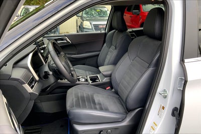 2025 Mitsubishi Outlander Plug-In Hybrid SE PHEV