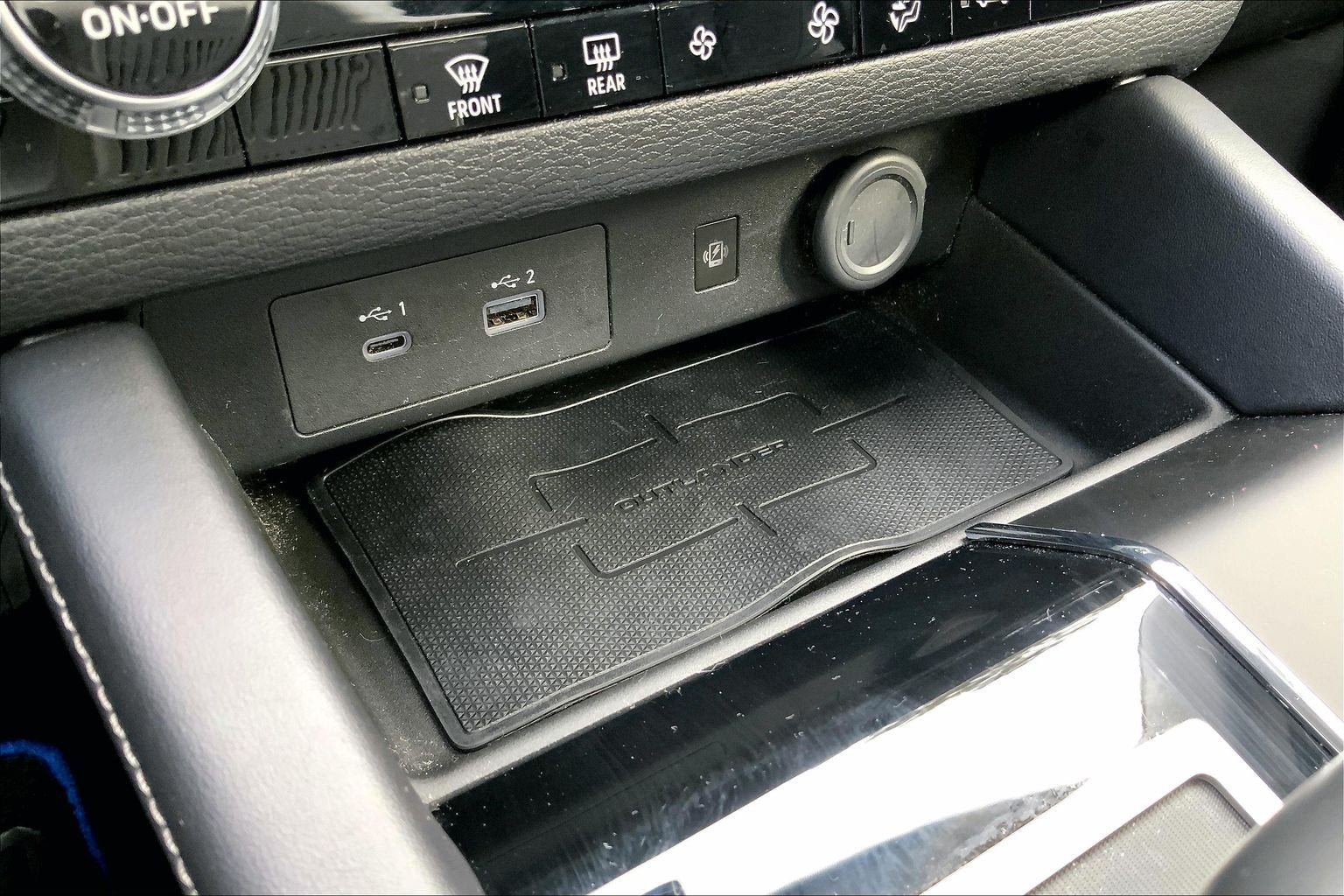 2025 Mitsubishi Outlander Plug-In Hybrid SE PHEV