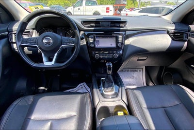 2017 Nissan Rogue Sport SL