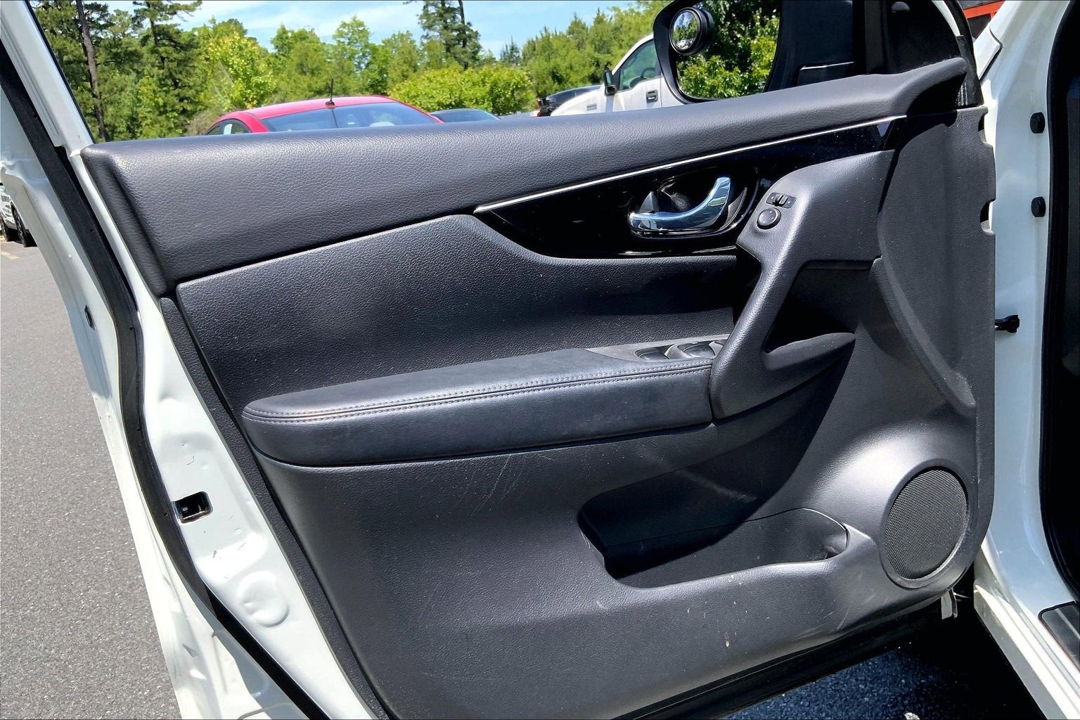 2017 Nissan Rogue Sport SL