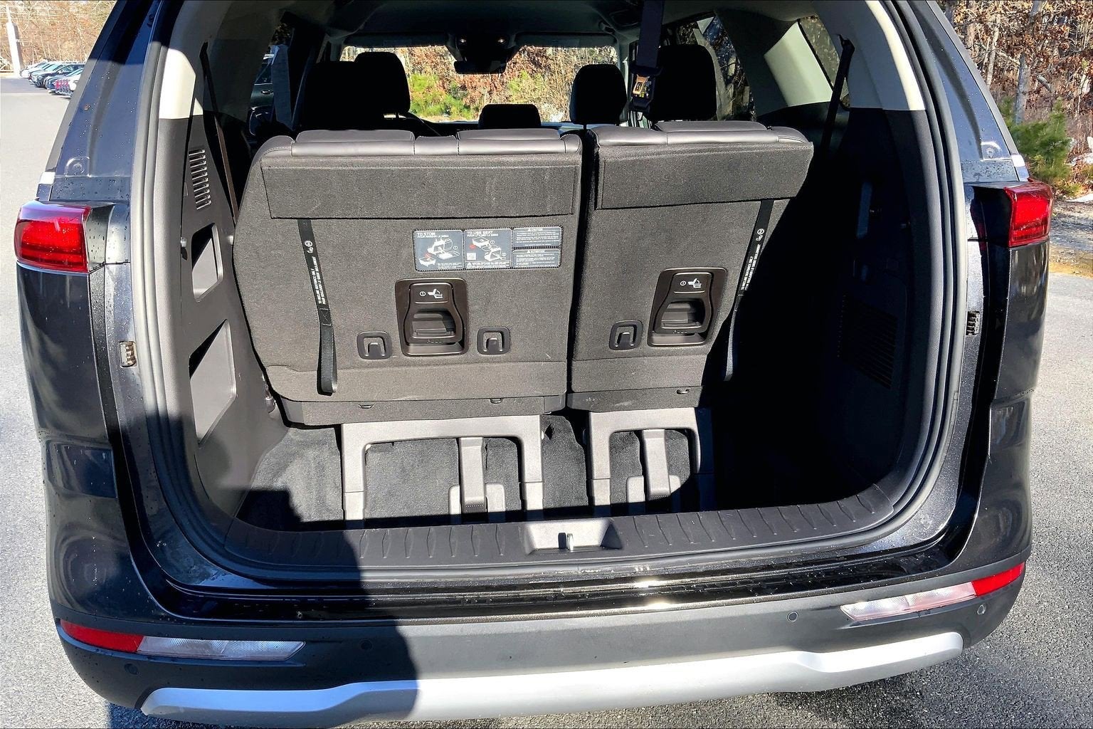 2024 Kia Carnival LX