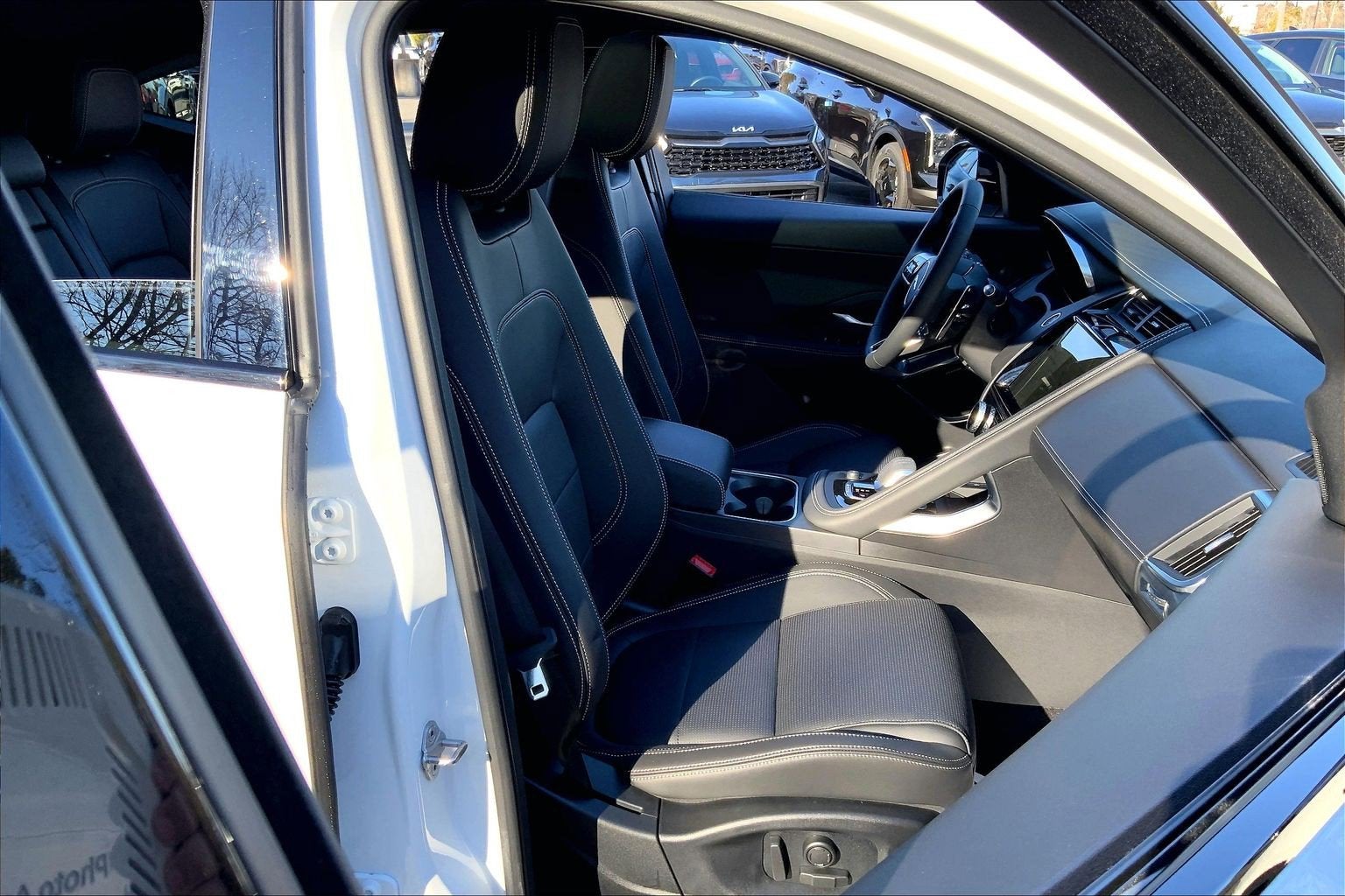 2024 Jaguar E-PACE R-Dynamic SE