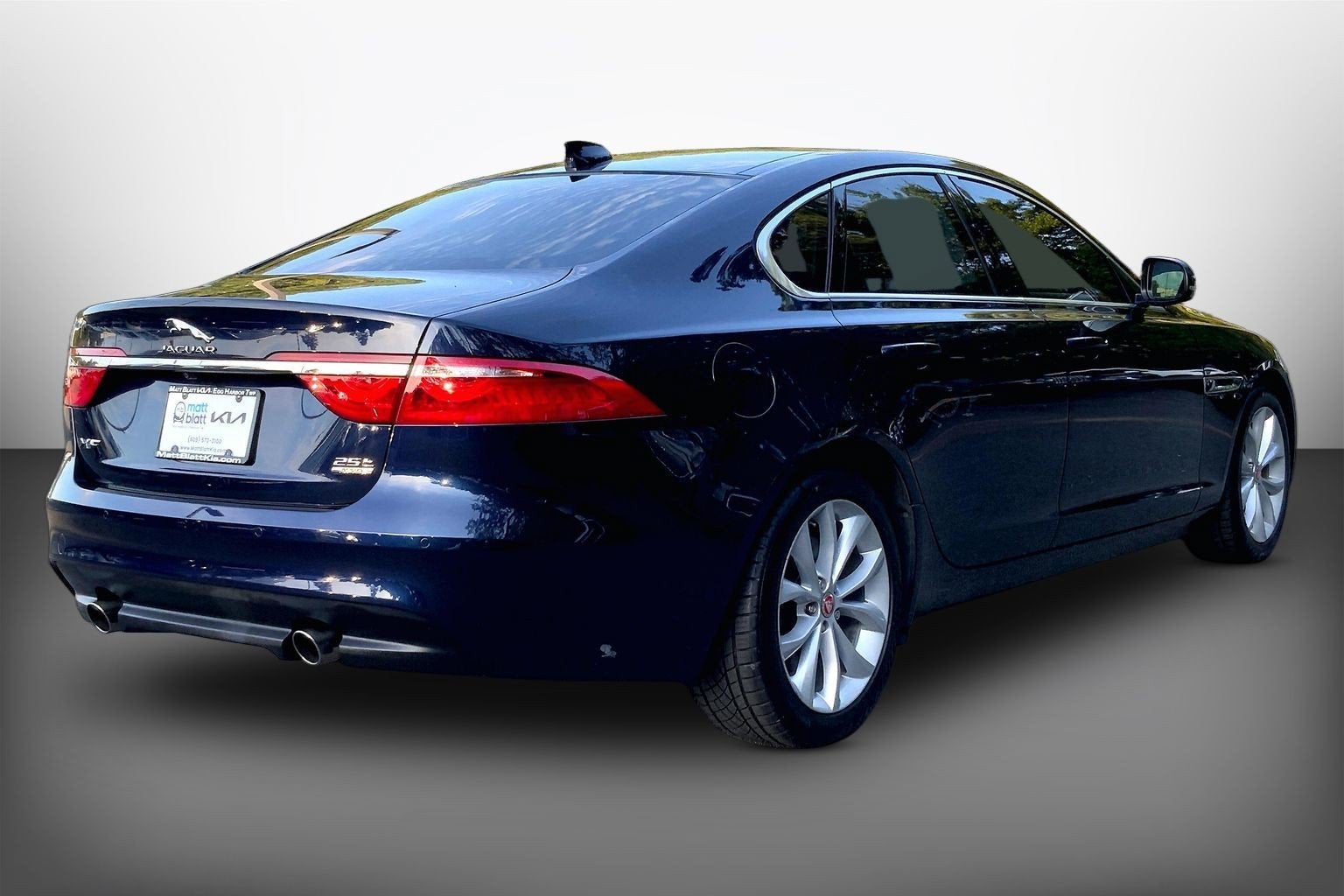 2018 Jaguar XF 25t Premium