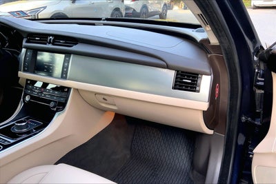 2018 Jaguar XF 25t Premium