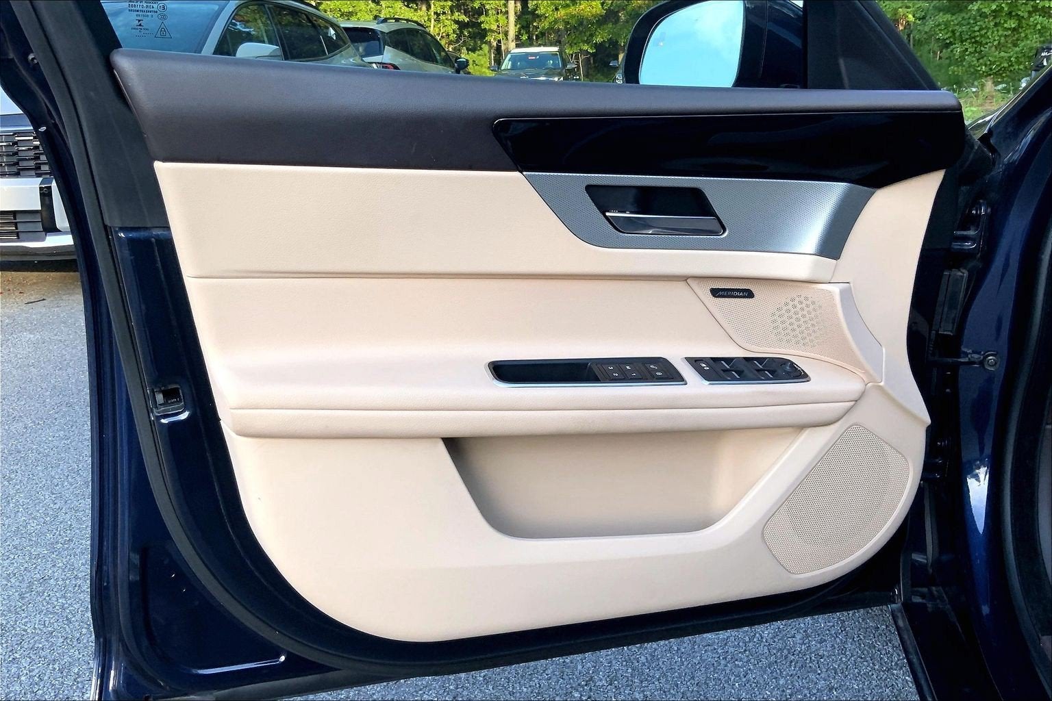 2018 Jaguar XF 25t Premium