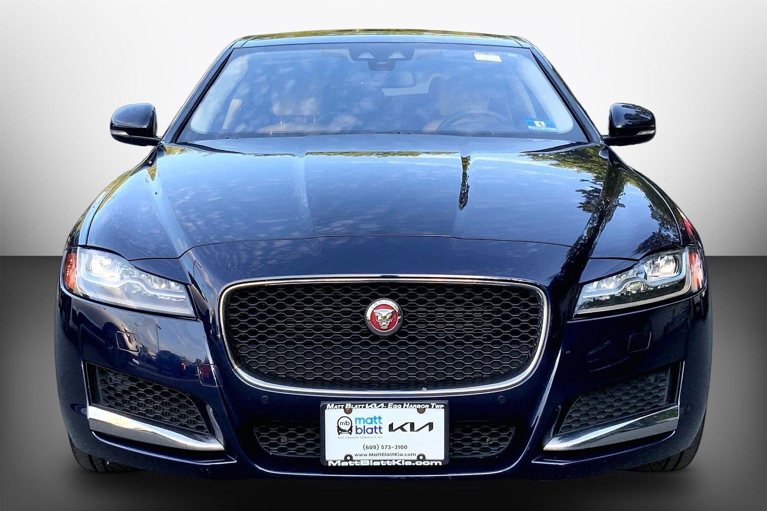 2018 Jaguar XF 25t Premium
