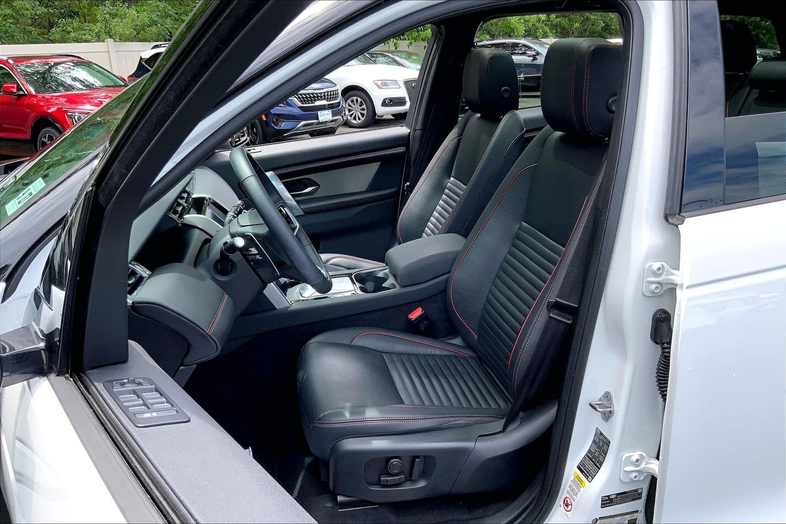2023 Land Rover Discovery Sport SE R-Dynamic