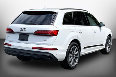 2022 Audi Q7 Premium Plus
