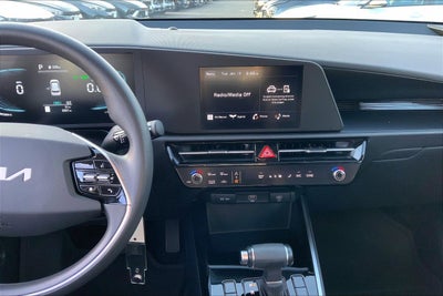 2025 Kia Niro LX