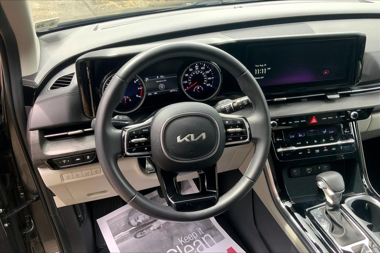 2024 Kia Carnival EX