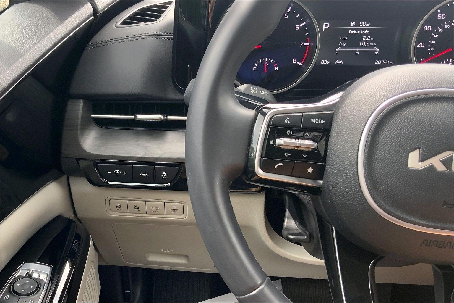 2024 Kia Carnival EX