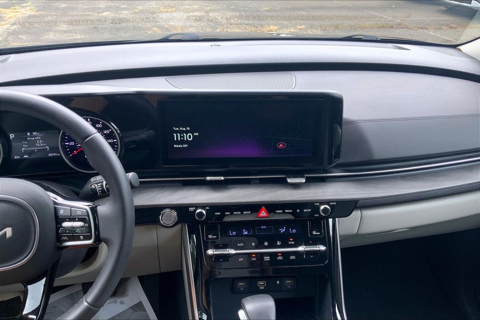 2024 Kia Carnival EX