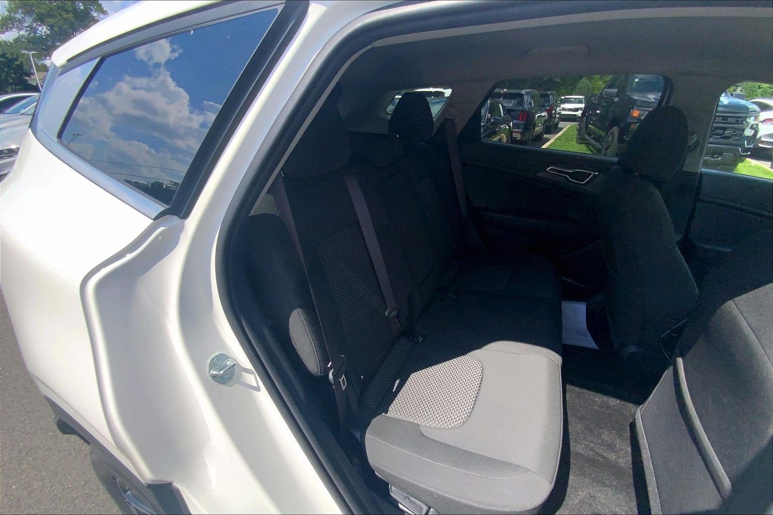 2023 Kia Sportage Hybrid LX