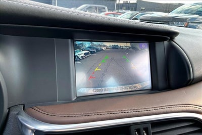 2017 INFINITI QX30 Premium