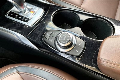 2017 INFINITI QX30 Premium