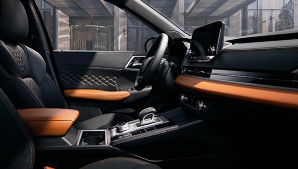 2023 Outlander Interior | Matt Blatt Mitsubishi in Glassboro NJ